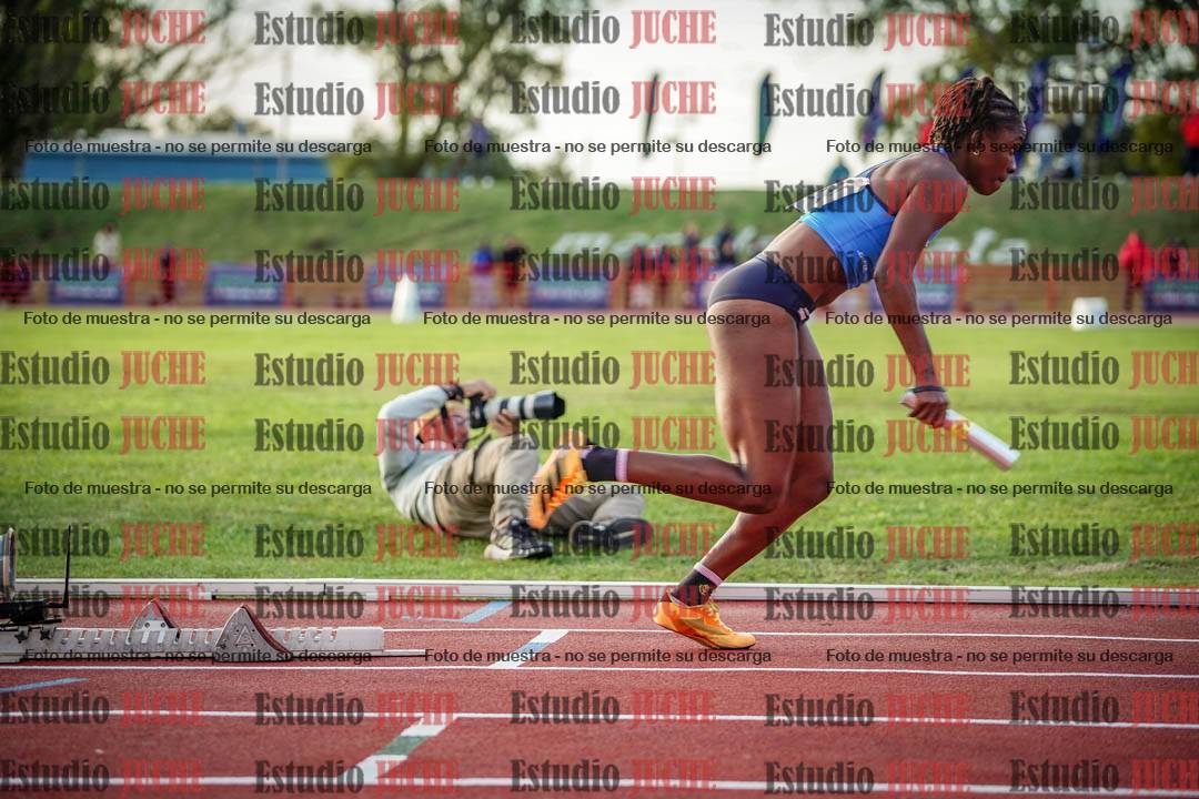 Fotos de los relevos 4x400 m de mujeres