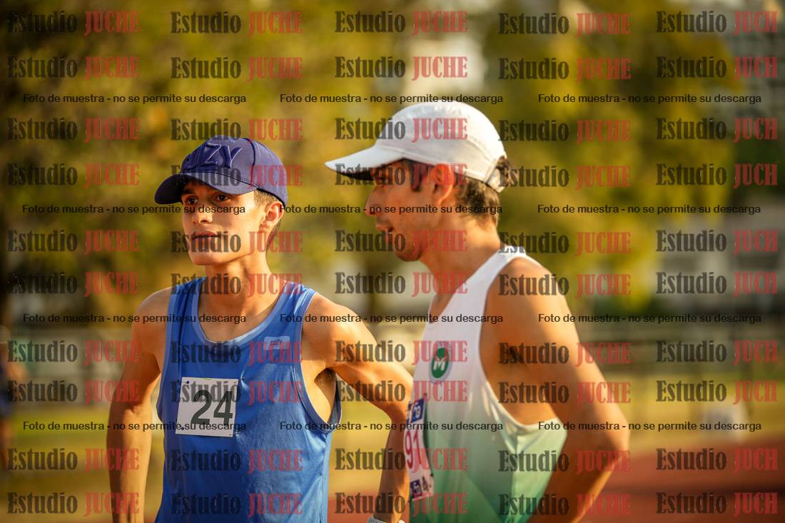 Fotos de los 5000 m llanos de mujeres y varones