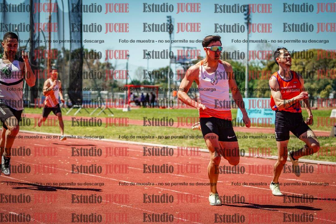 Fotos de los 400 m llanos de varones