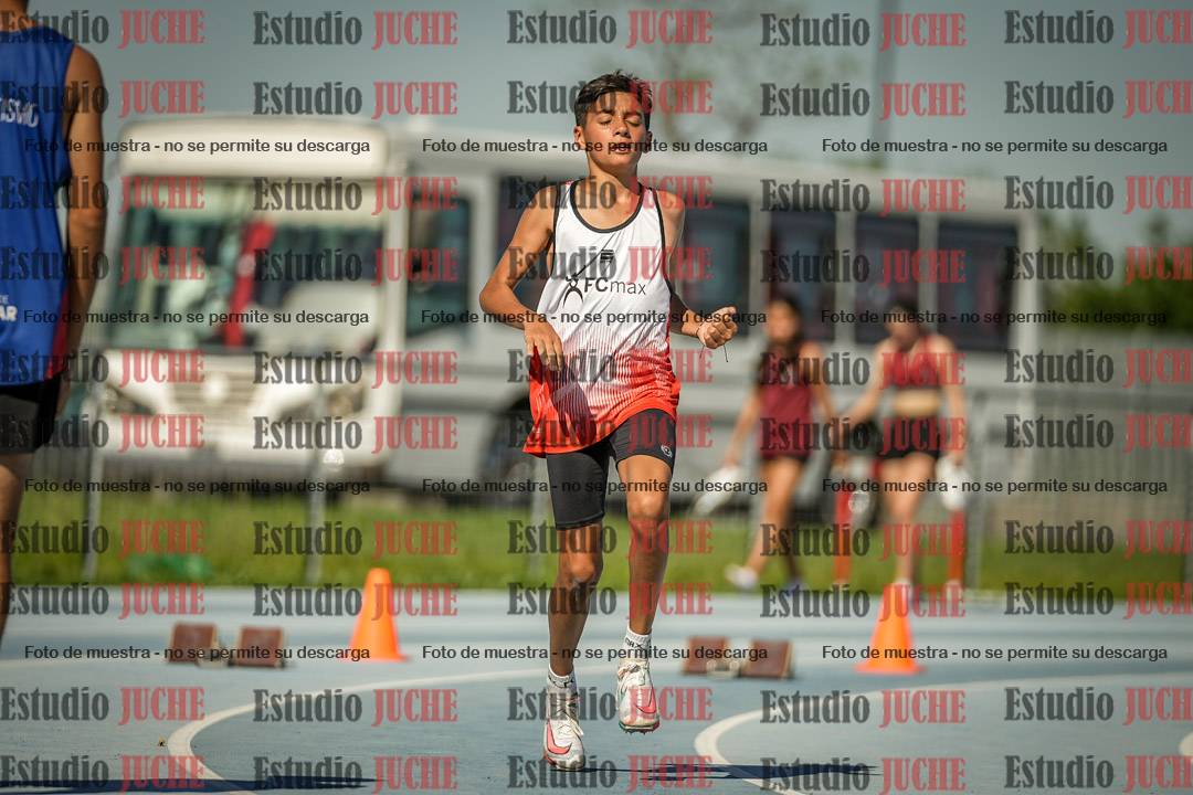 Fotos de los 150 m llanos de varones