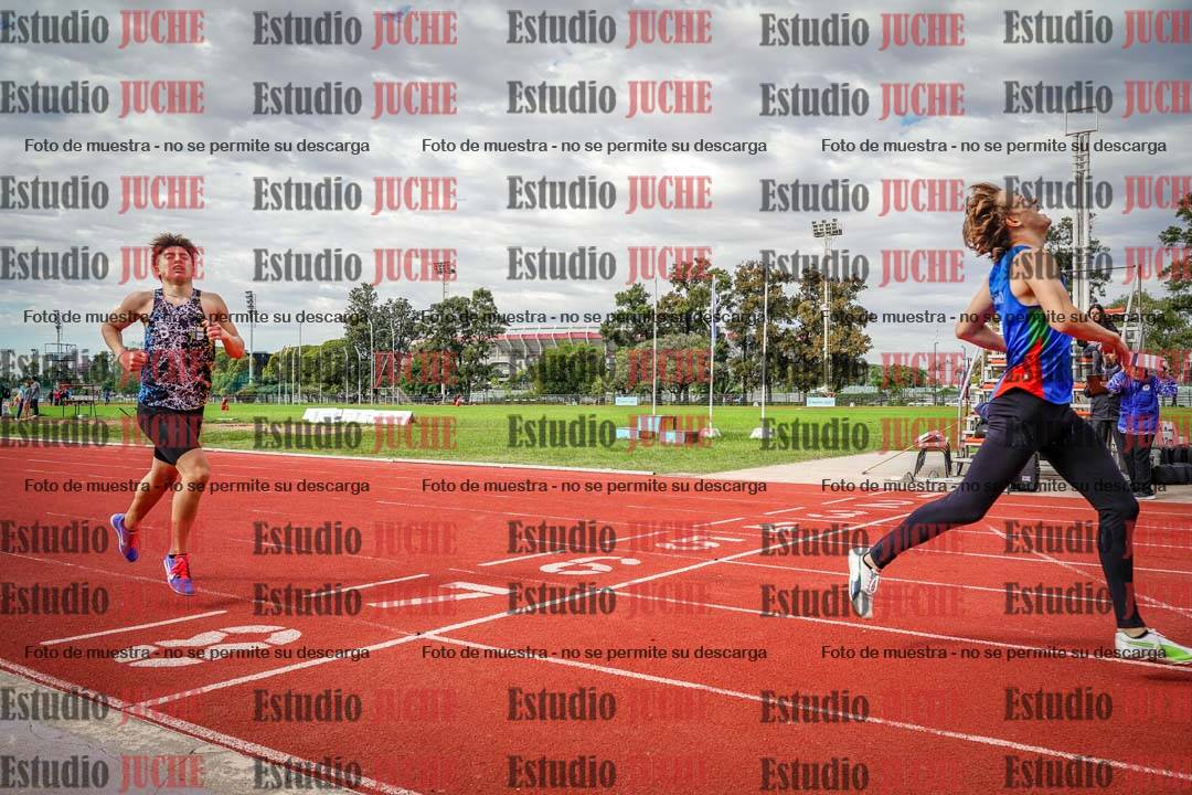 Fotos de los 400 m llanos de varones
