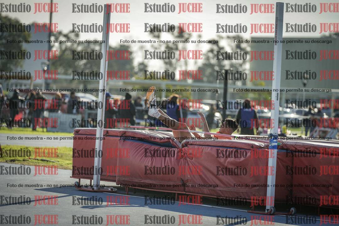 Fotos del salto en alto de varones - decatlón 4