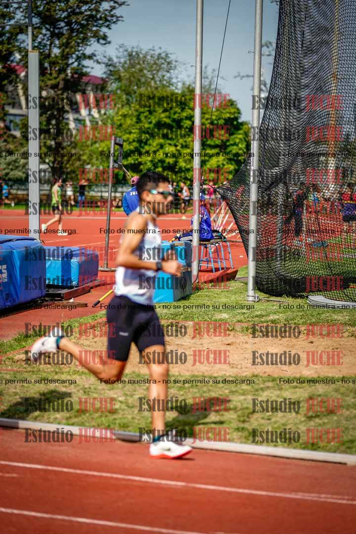 Fotos de los 3000 m llanos de varones