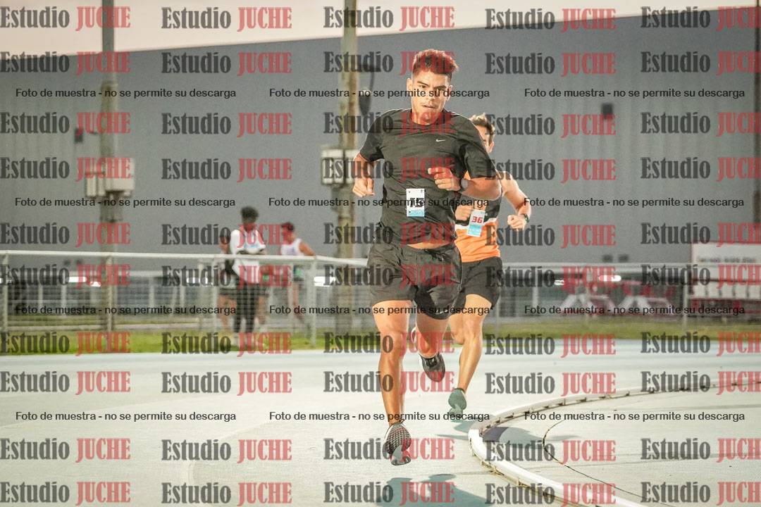 Fotos de los 3000 m llanos de varones