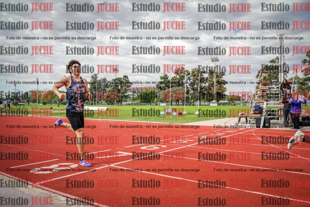 Fotos de los 400 m llanos de varones