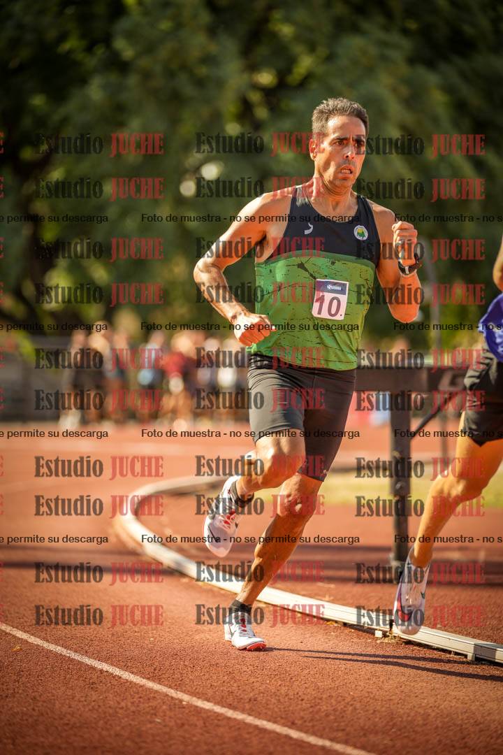 Fotos de los 800 m llanos de varones