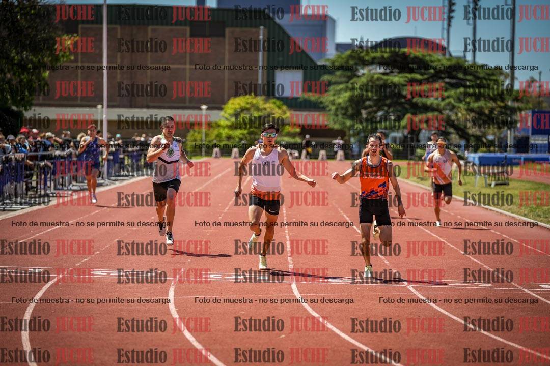 Fotos de los 400 m llanos de varones