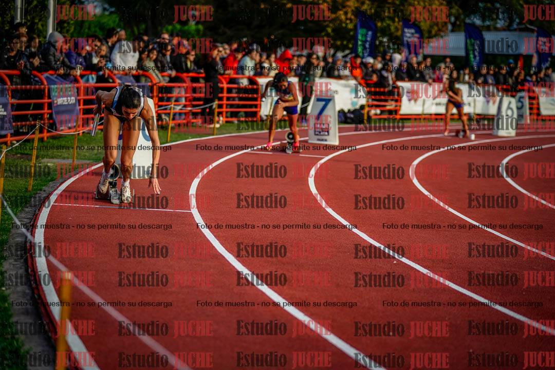 Fotos de los relevos 4x400 m de mujeres