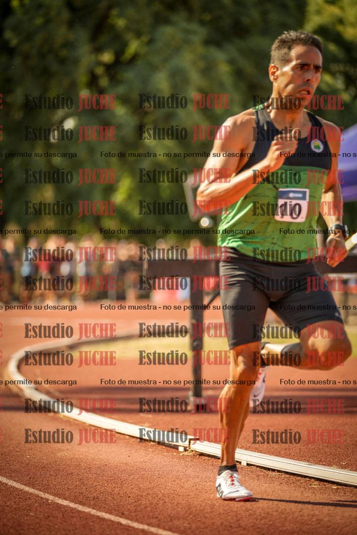 Fotos de los 800 m llanos de varones