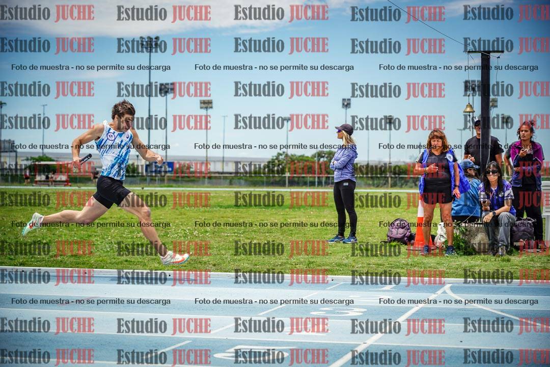 Fotos de las postas 4x200 m llanos de varones
