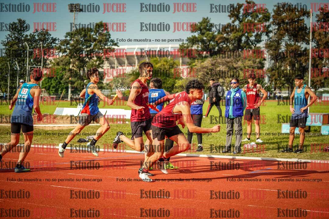 Fotos de las postas 4x400 m llanos de varones