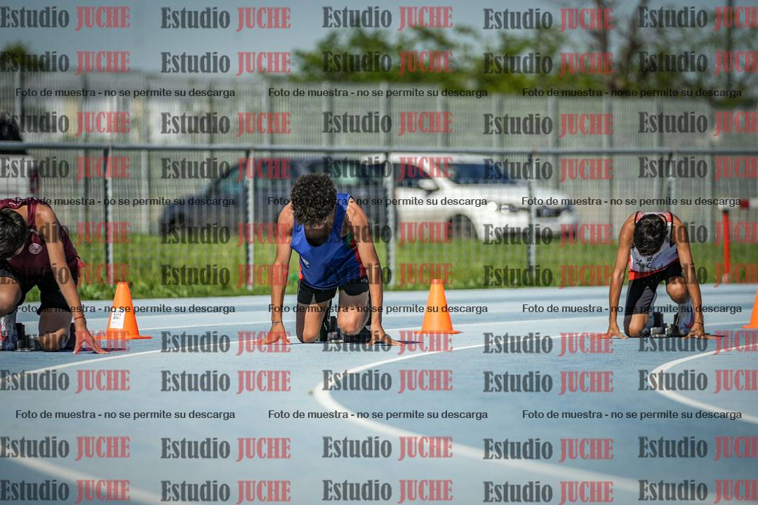 Fotos de los 150 m llanos de varones