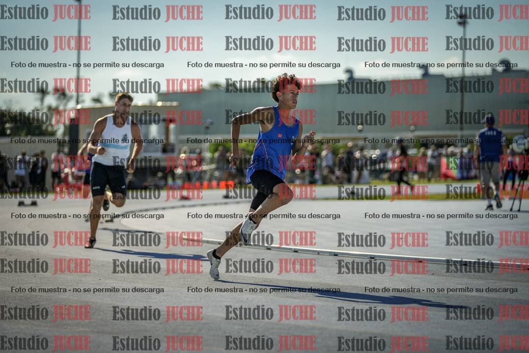 Fotos de los 400 m llanos de varones