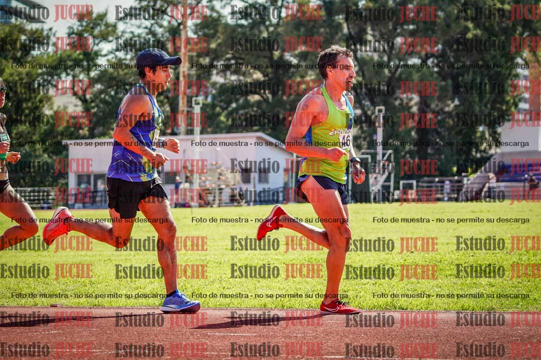 Fotos de los 5000 m llanos de mujeres y varones