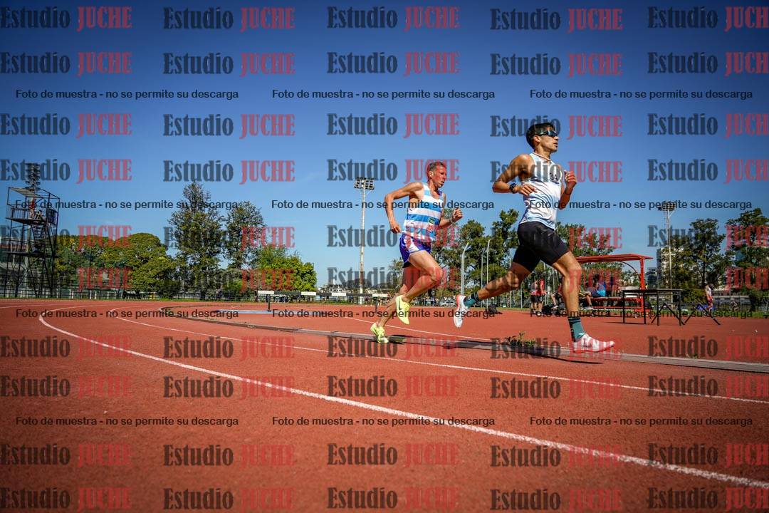Fotos de los 5000 m llanos de mujeres y varones