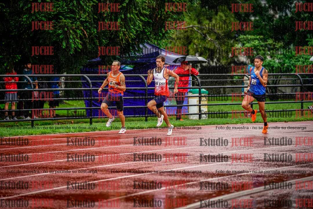 Fotos de los 800 m de varones