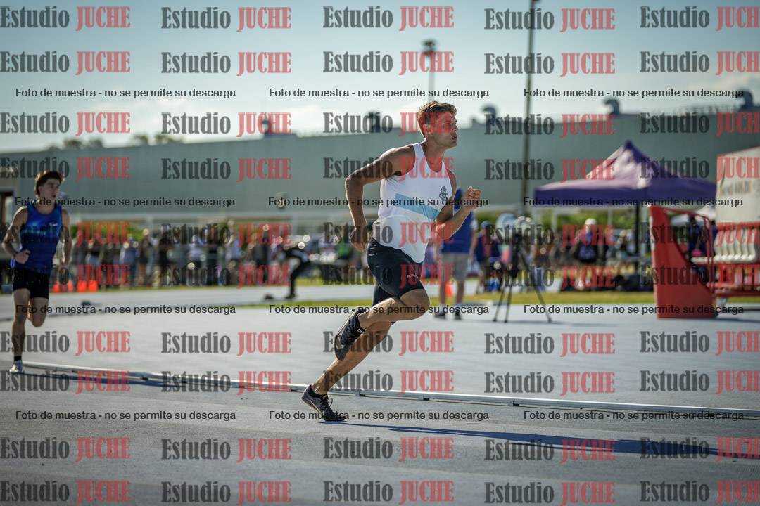 Fotos de los 400 m llanos de varones