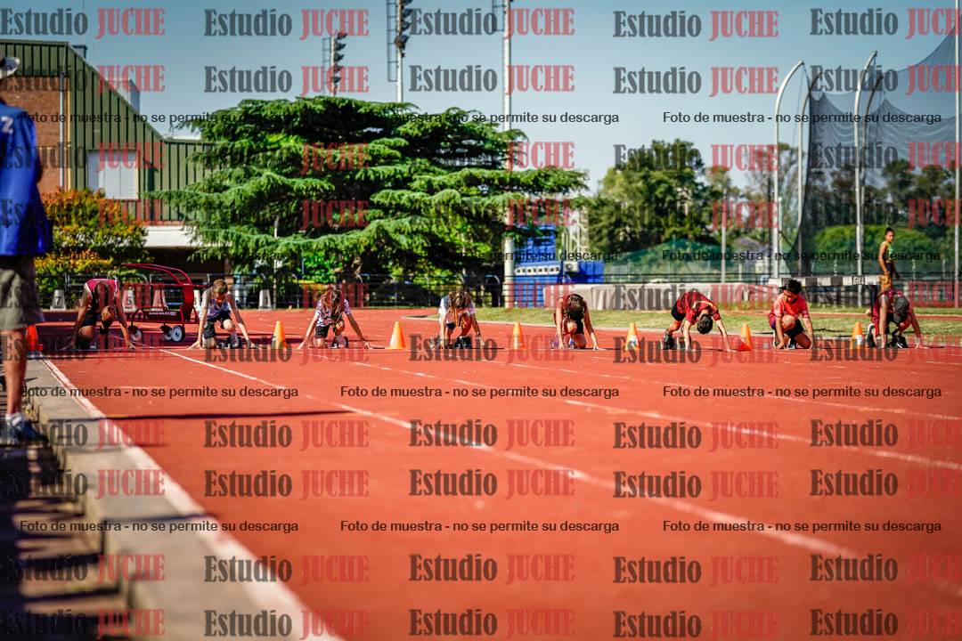 Fotos de los 50 m llanos de varones
