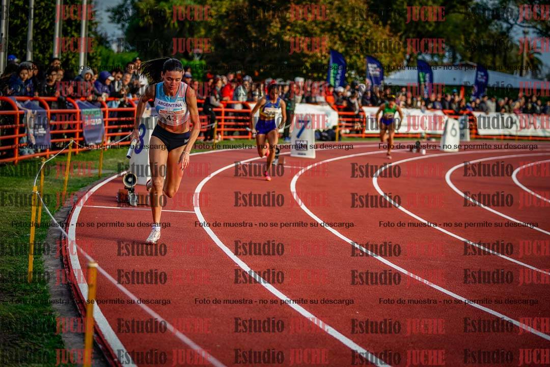 Fotos de los relevos 4x400 m de mujeres