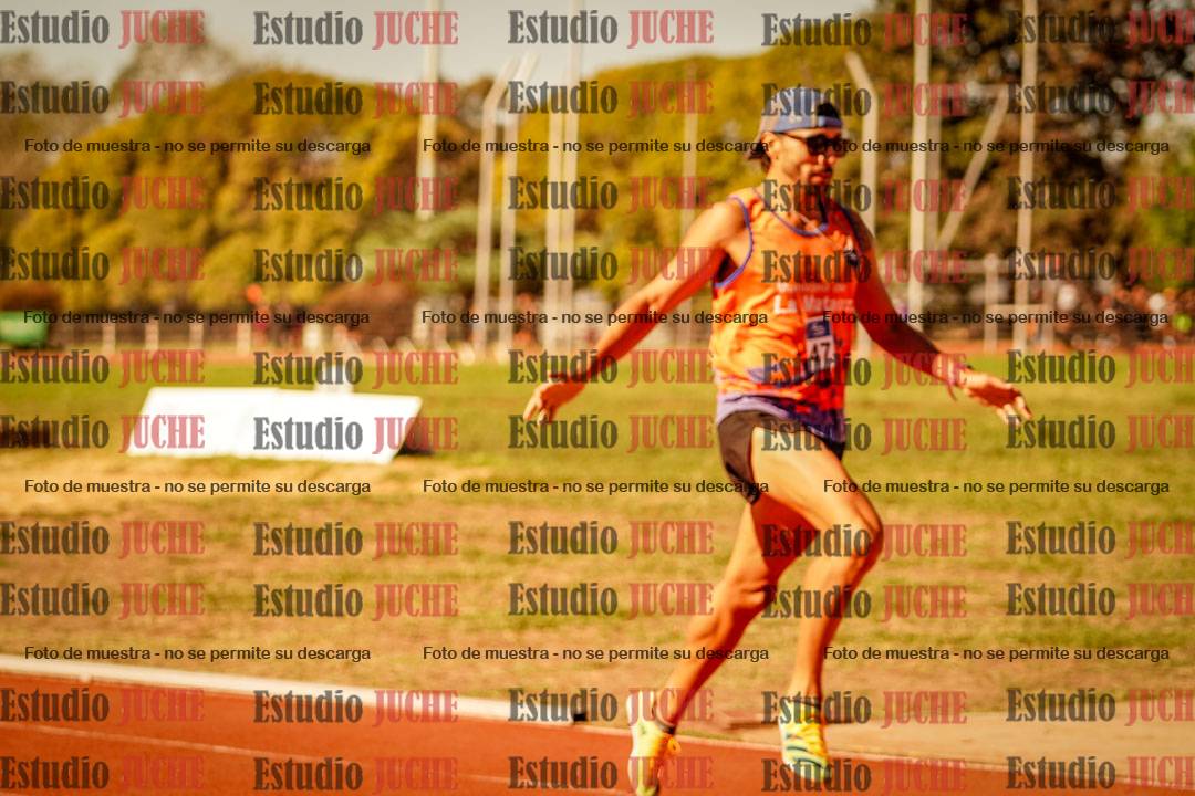 Fotos de los 800 m llanos de varones