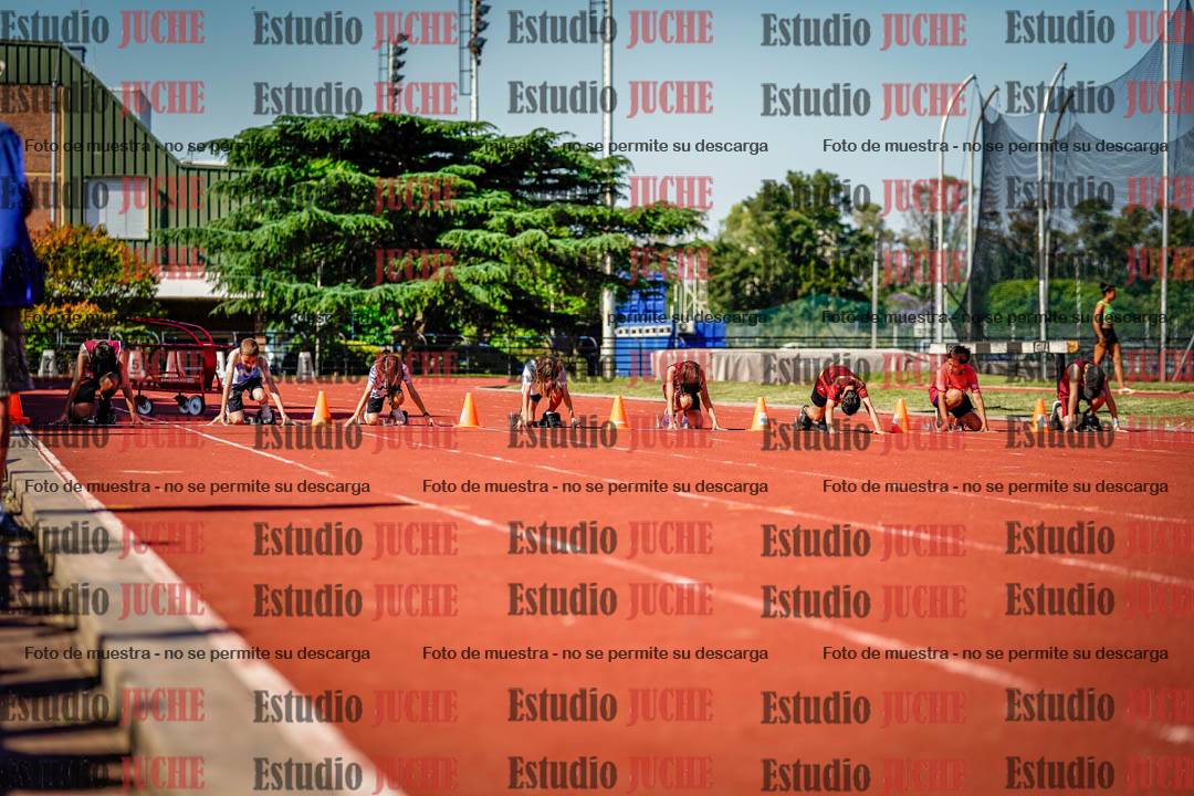 Fotos de los 50 m llanos de varones