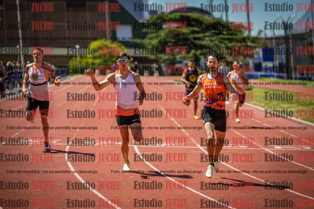 Fotos de los 400 m llanos de varones