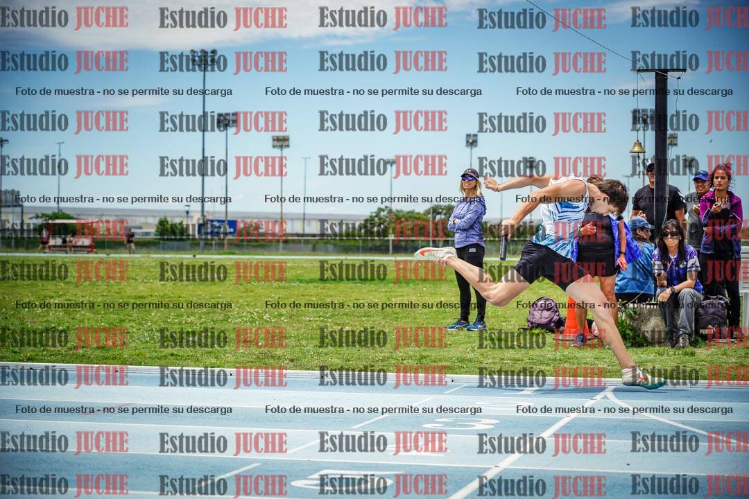 Fotos de las postas 4x200 m llanos de varones
