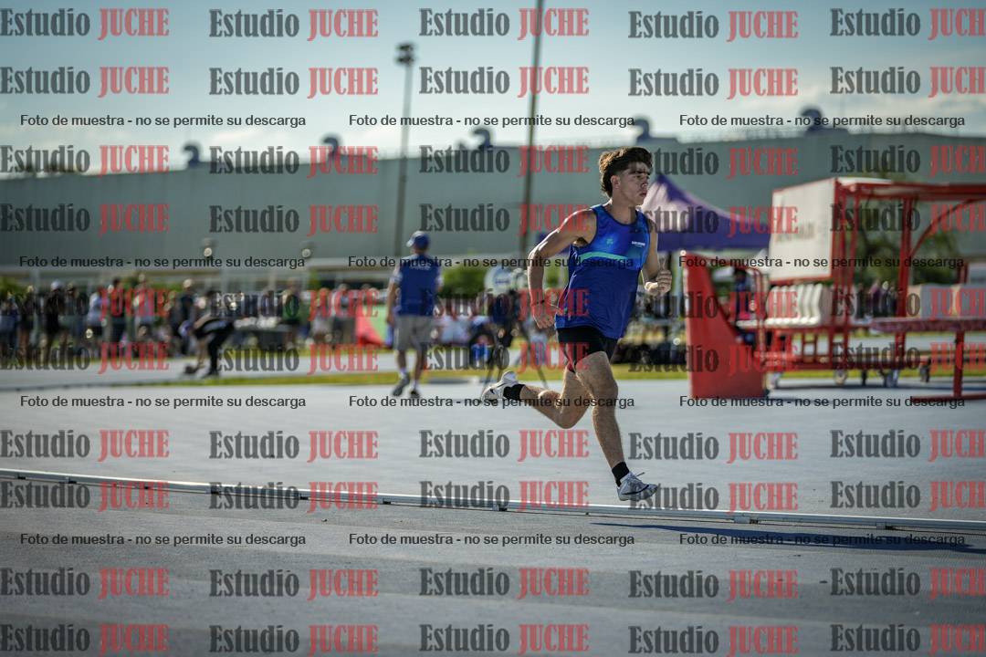 Fotos de los 400 m llanos de varones