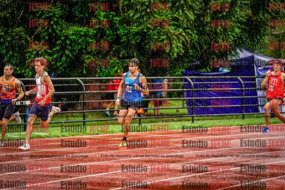 Fotos de los 800 m de varones