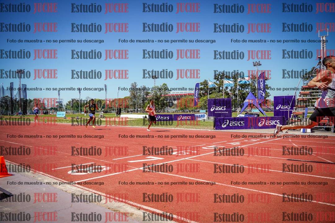 Fotos de los 400 m llanos de varones