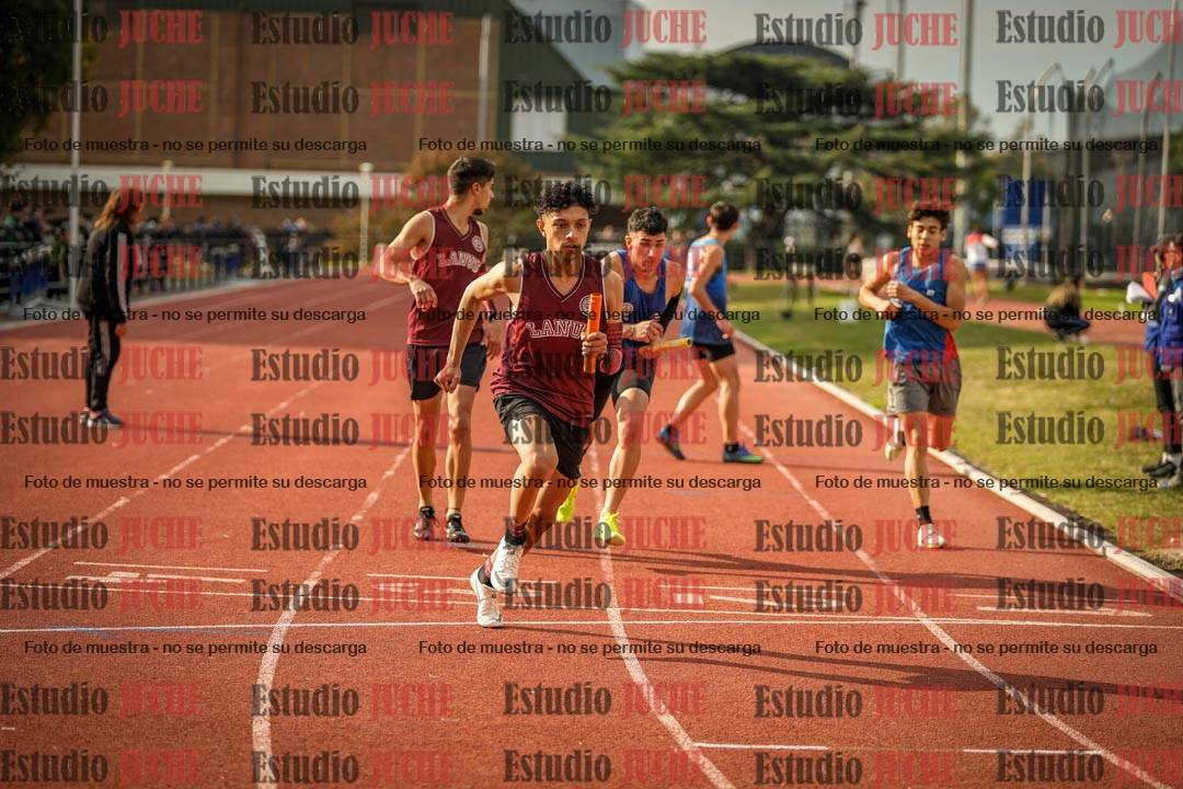 Fotos de las postas 4x400 m llanos de varones
