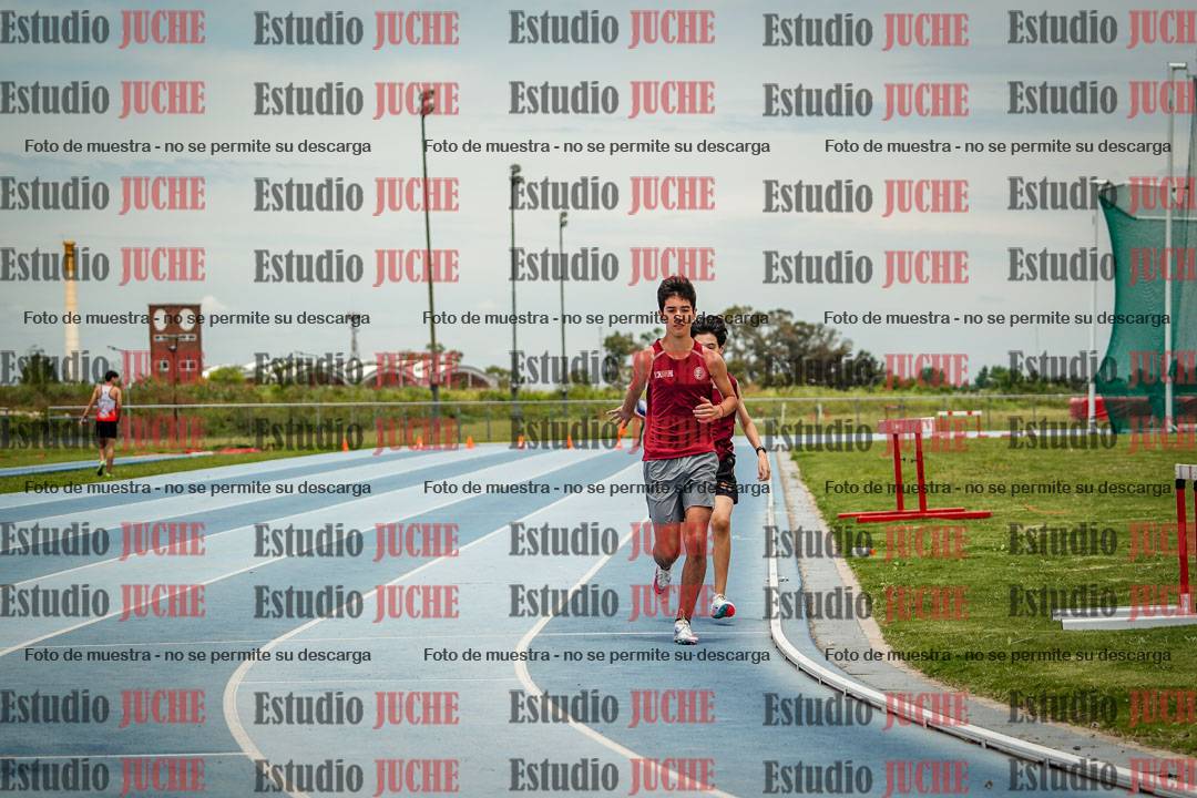 Fotos de las postas 4x200 m llanos de varones