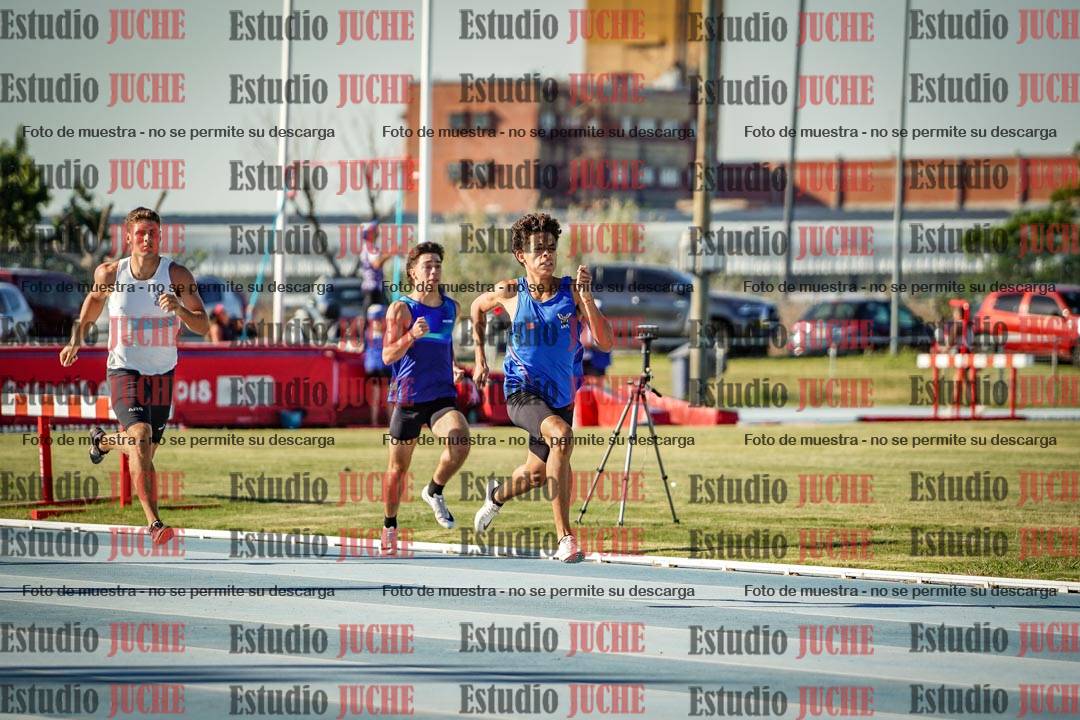 Fotos de los 400 m llanos de varones