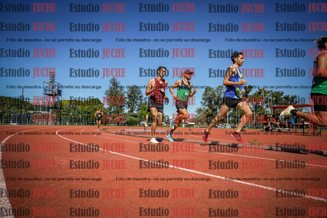 Fotos de los 5000 m llanos de mujeres y varones