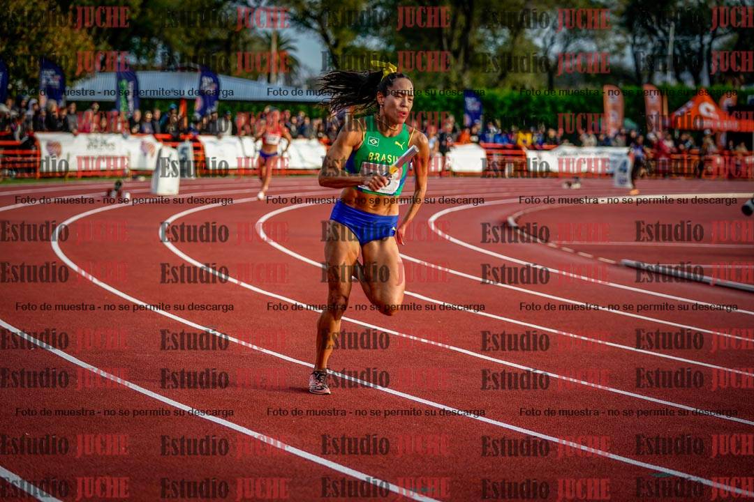 Fotos de los relevos 4x400 m de mujeres