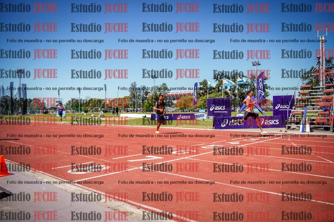 Fotos de los 400 m llanos de varones