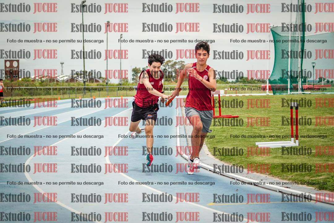 Fotos de las postas 4x200 m llanos de varones