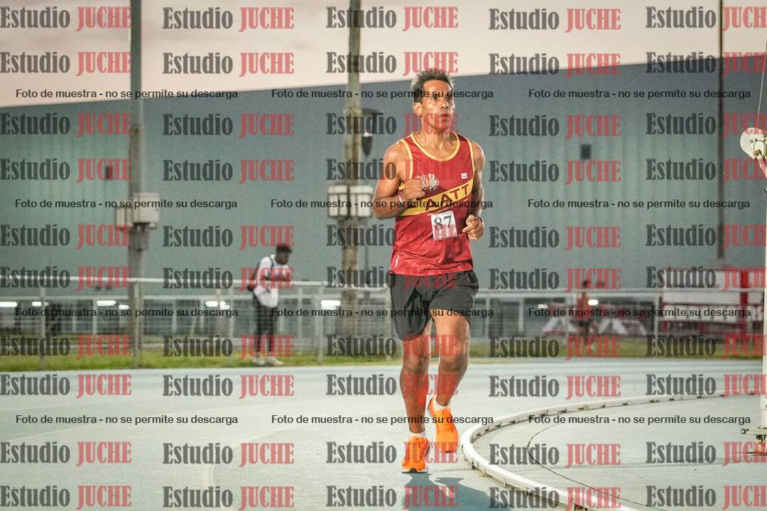 Fotos de los 3000 m llanos de varones