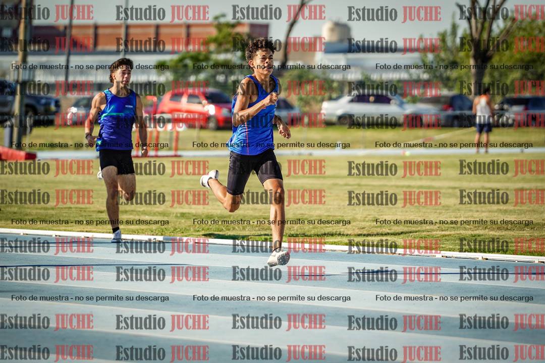 Fotos de los 400 m llanos de varones