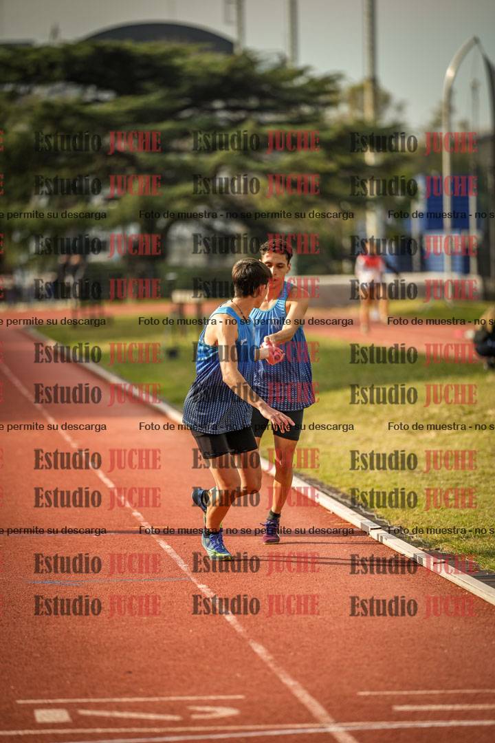 Fotos de las postas 4x400 m llanos de varones