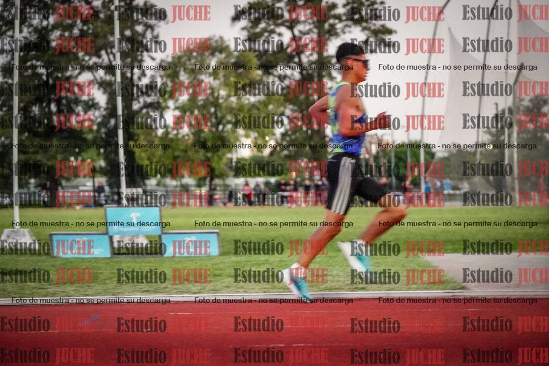 Fotos de los 1500 m llanos de varones