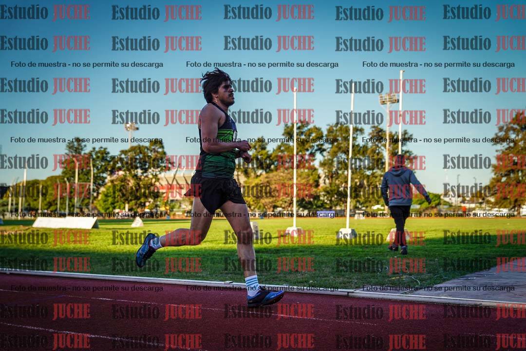 Fotos de los 3000 m llanos de varones