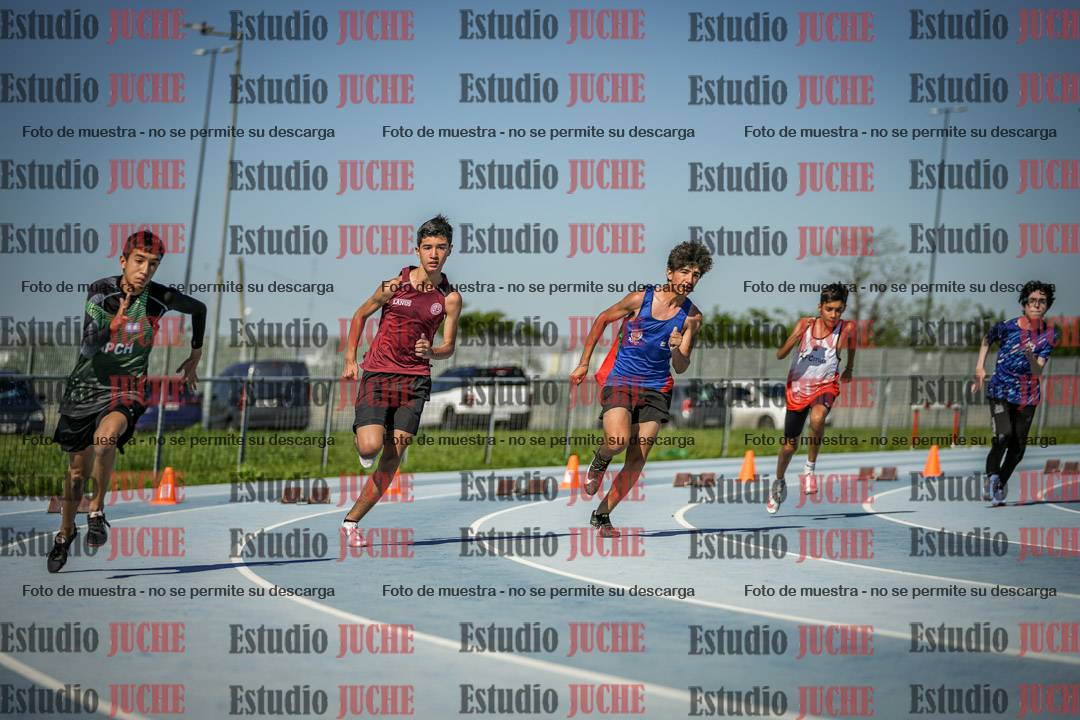 Fotos de los 150 m llanos de varones