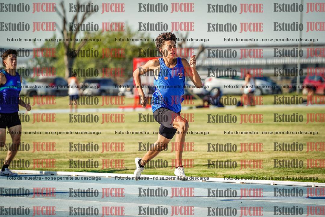 Fotos de los 400 m llanos de varones