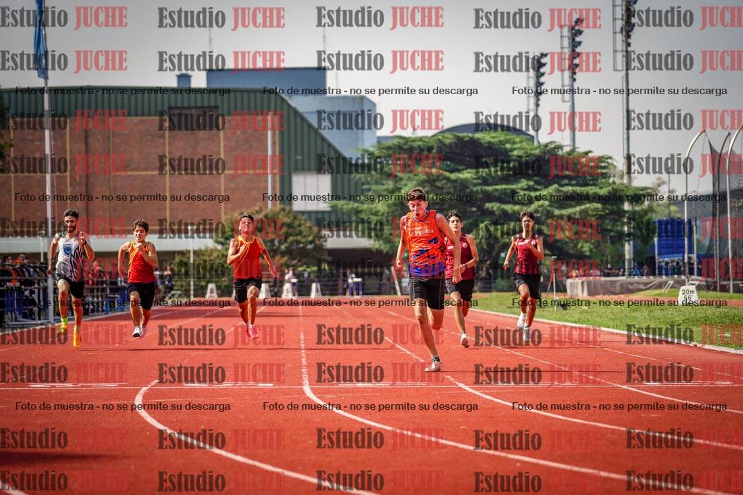 Fotos de los 200 m llanos de varones