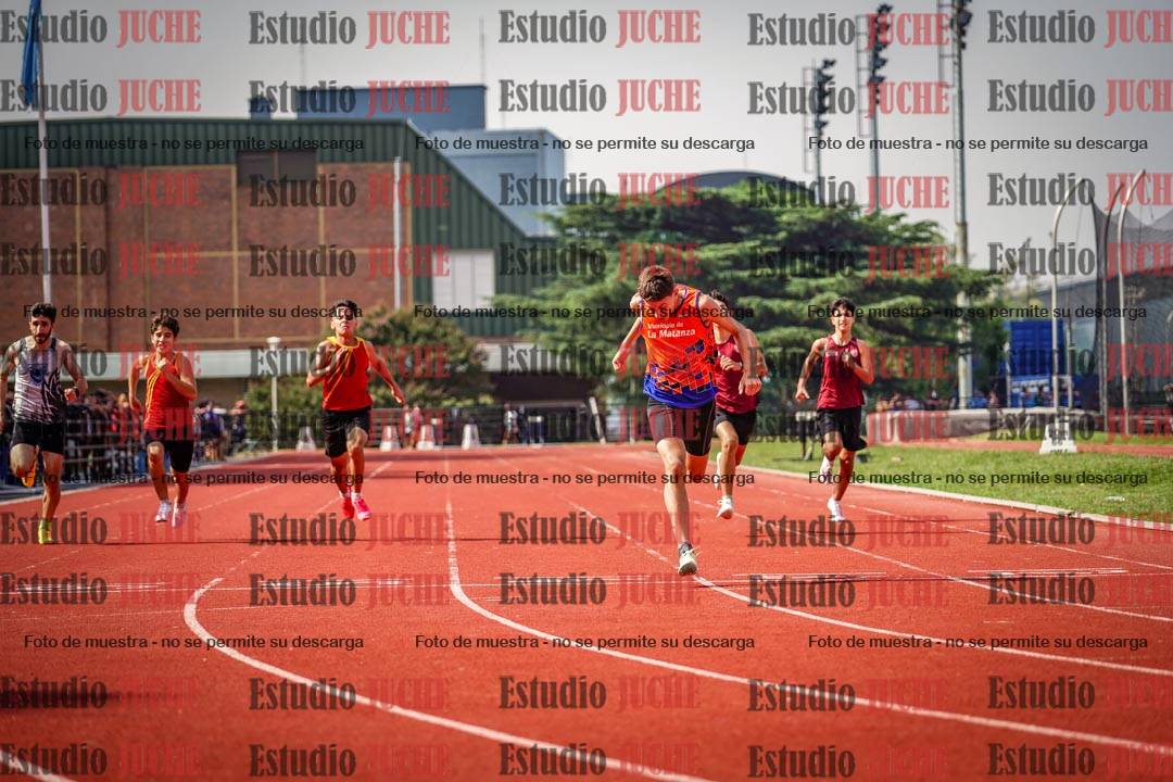 Fotos de los 200 m llanos de varones