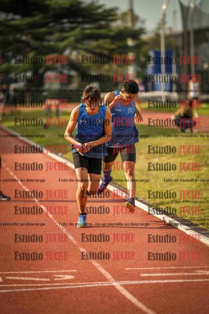 Fotos de las postas 4x400 m llanos de varones
