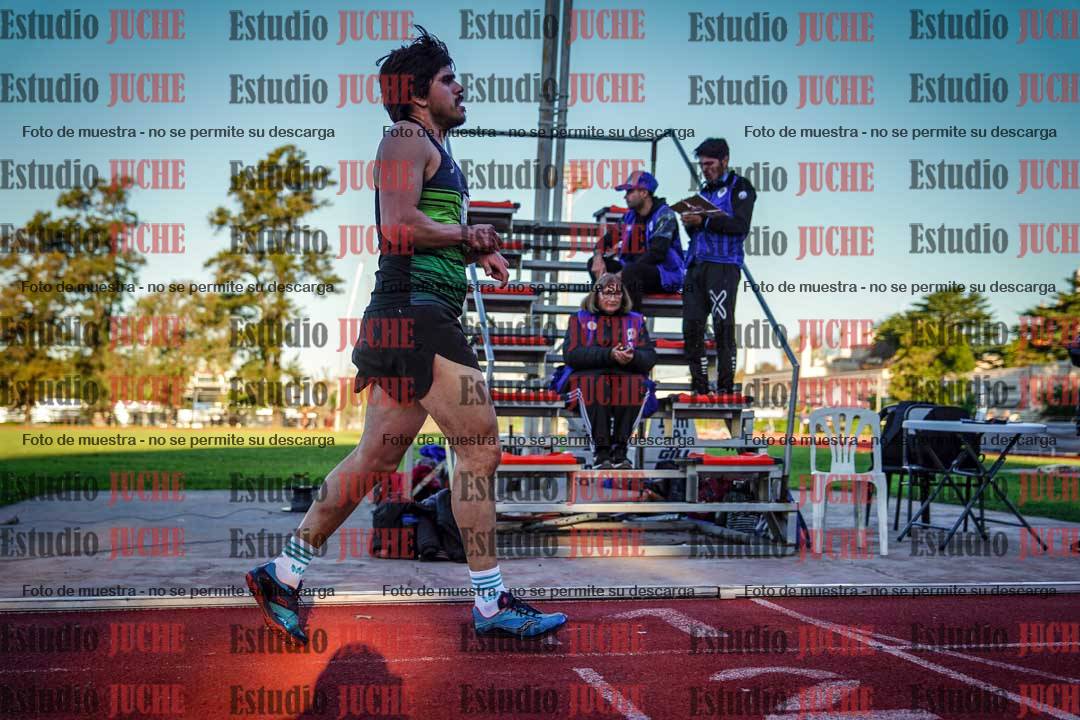 Fotos de los 3000 m llanos de varones