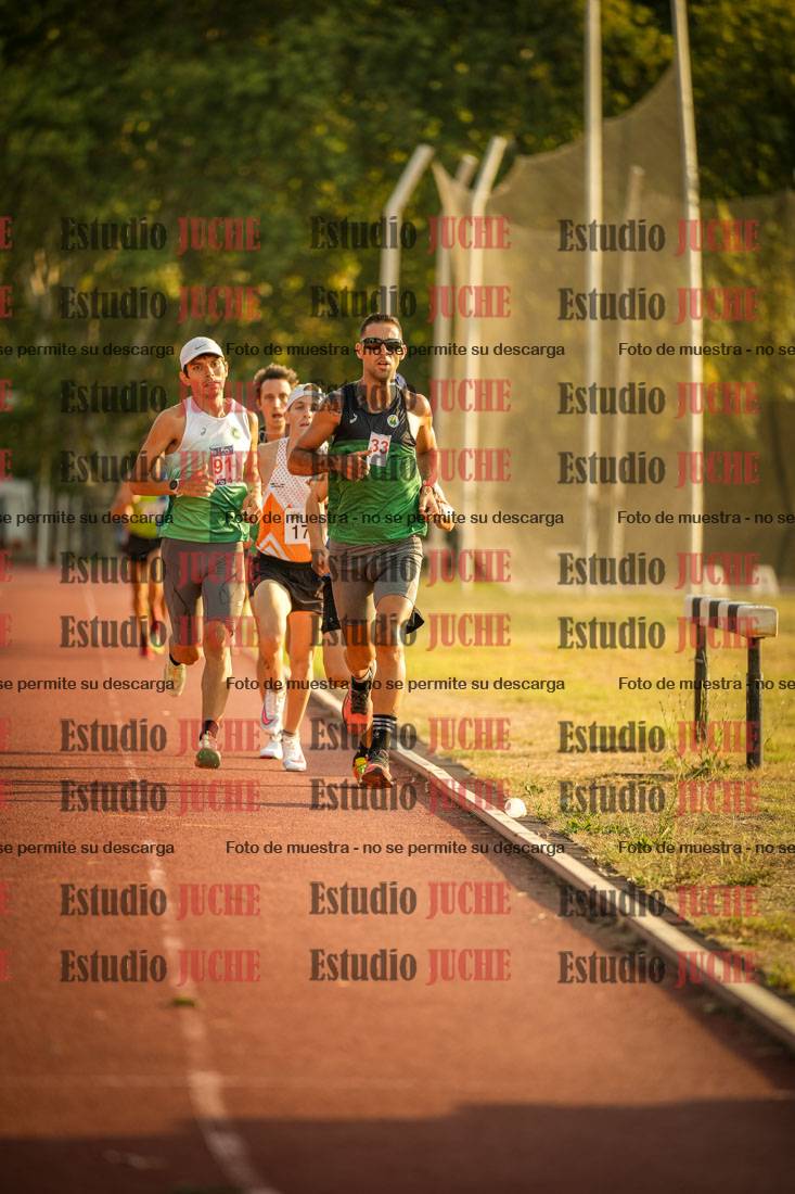 Fotos de los 5000 m llanos de mujeres y varones