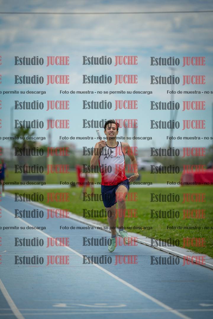 Fotos de las postas 4x200 m llanos de varones